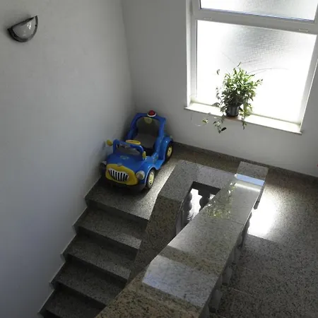 דירה Studio In With Air Conditioning, Washing Machine מדולין